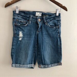 ✨$8 CLEAR-OUT✨ Garage Slim Short Stretchy Low Rise Mini Denim Jean Shorts Blue
